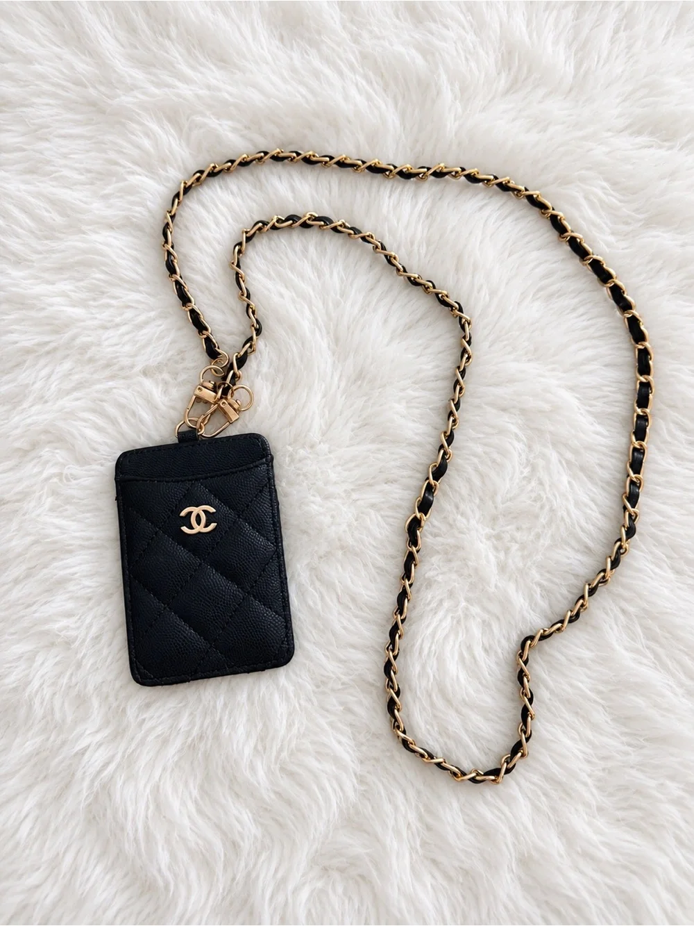 GWP CC Black Quilted Card Holder with Gold Chain Lanyard
